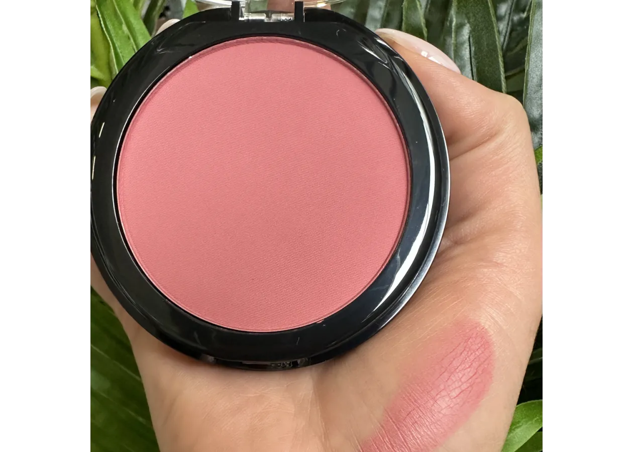 Рум’яна одноколірні Topface Instyle Blush On 010 (ягідно-рожевий матовий) PT354 (10 г) - Фото 2