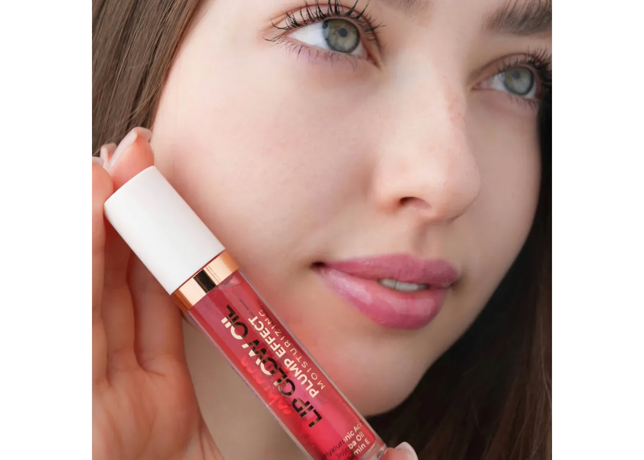 Олійка для губ Topface Lip Glow Oil Plump Effect 001 Cherry Pop PT216 (4 мл) - Фото 2