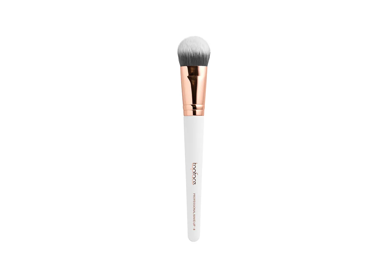 Пензлик для тональних засобів Topface Angled Foundation Brush PT901 F06