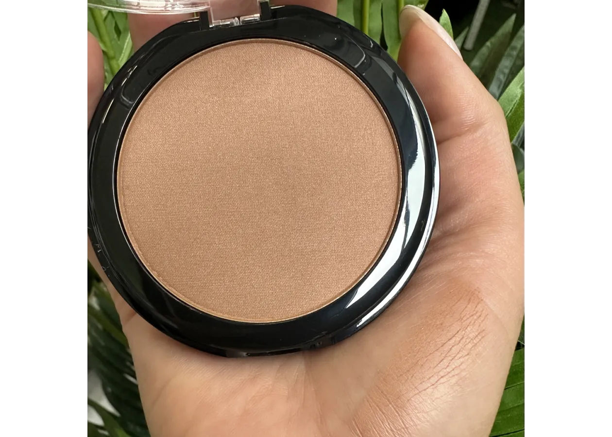 Рум’яна одноколірні Topface Instyle Blush On 009 (золотисто-бежевий сатиновий) PT354 (10 г) - Фото 2